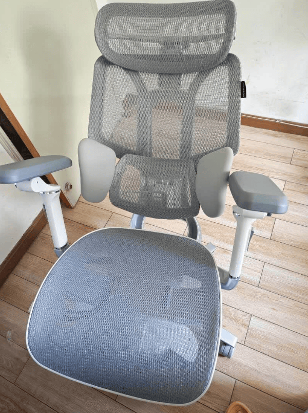 ？2026十款公认口碑最好的人体工学椅电子pg游戏人体工学椅质量哪个牌子好(图2)